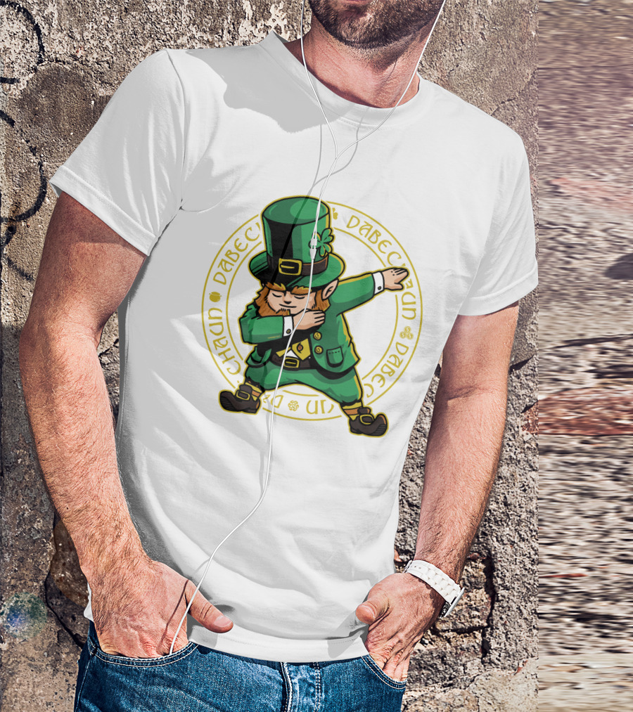 St Patrick's Day Dabbing Leprechaun With Shamrock Hat T-Shirt