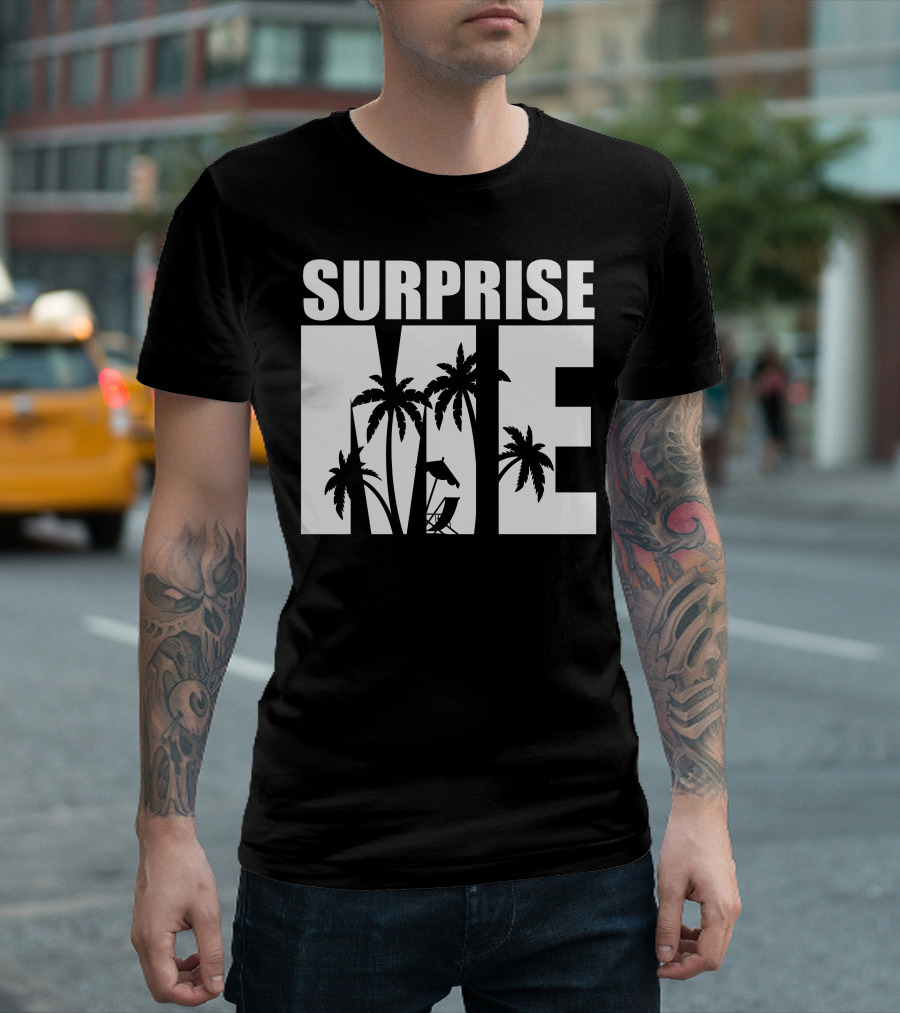 Surprise Me Tropical Palm Trees Chair Scene T-Shirt