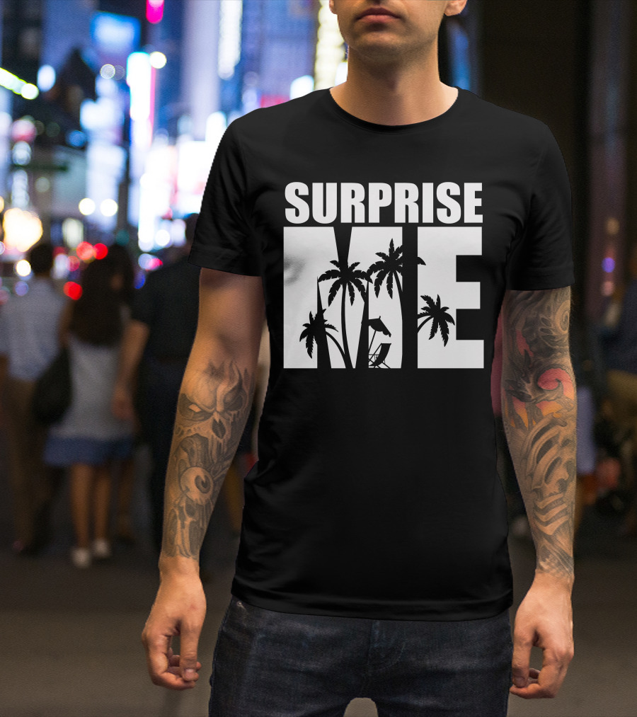 Surprise Me Tropical Palm Trees Chair Scene T-Shirt