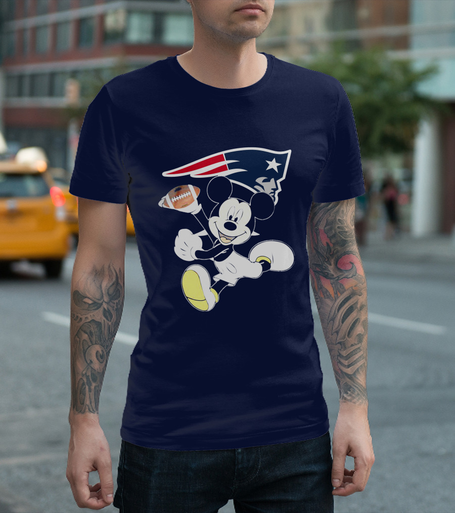 Mickey Patriots Football Fan Crossover with Iconic New England T-Shirt