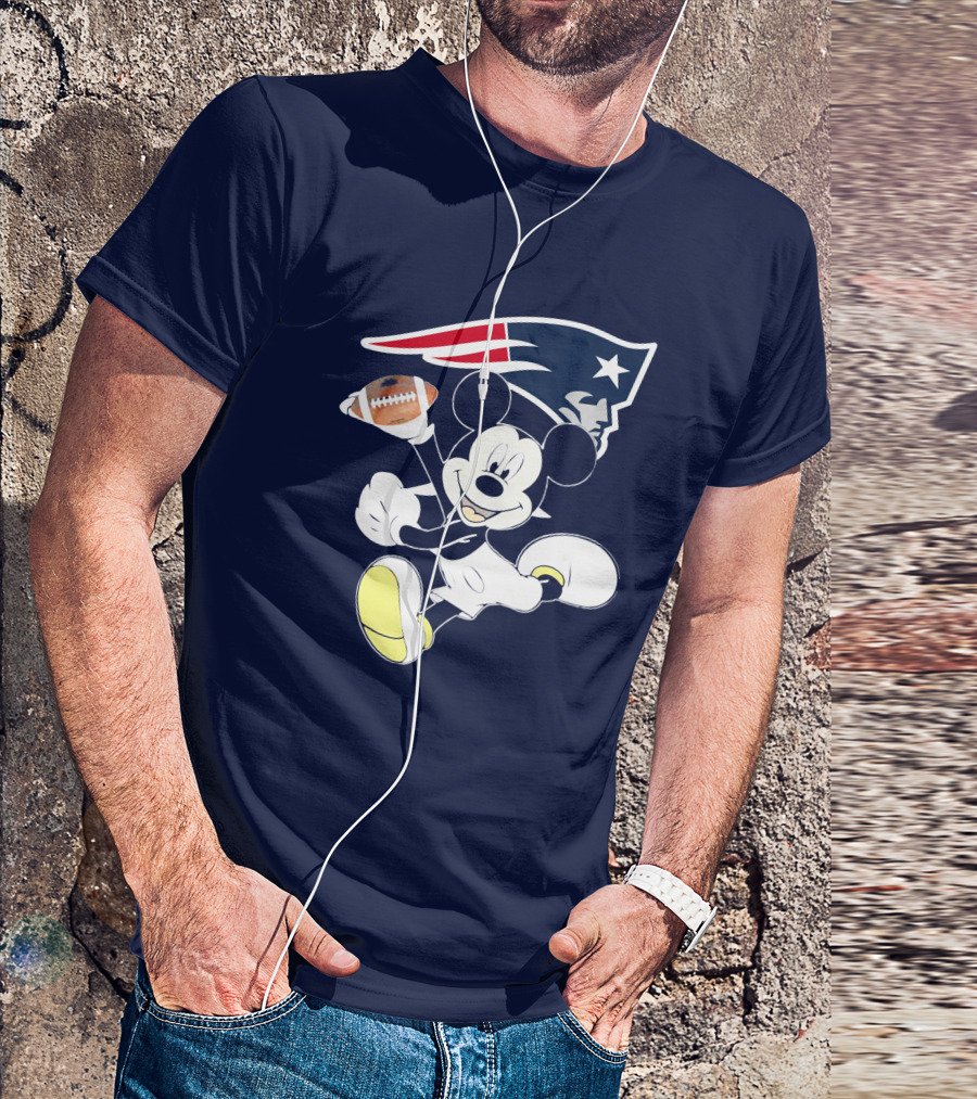 Mickey Patriots Football Fan Crossover With Iconic New England T-Shirt