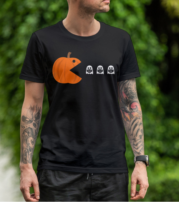 Pac-Man Pumpkin Eating Ghosts Funny Halloween Men's T-Shirt