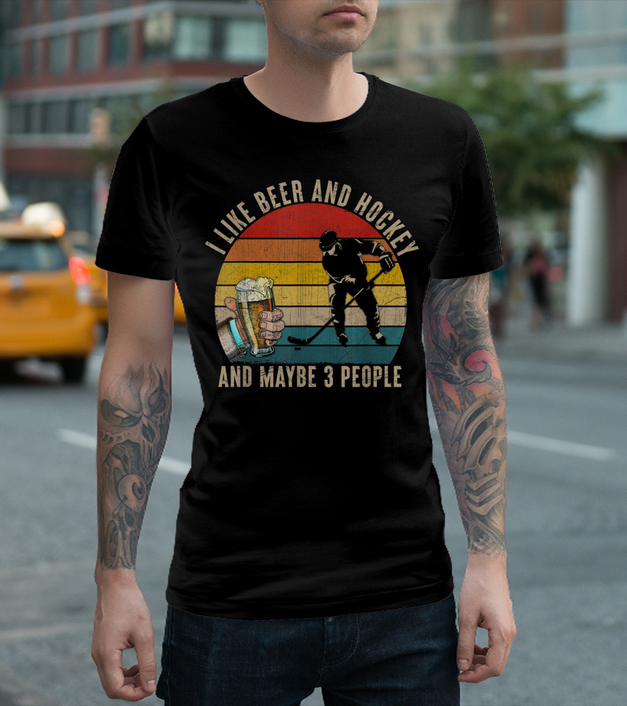 I Like Beer and Hockey and Maybe 3 People Vintage Retro T-Shirt