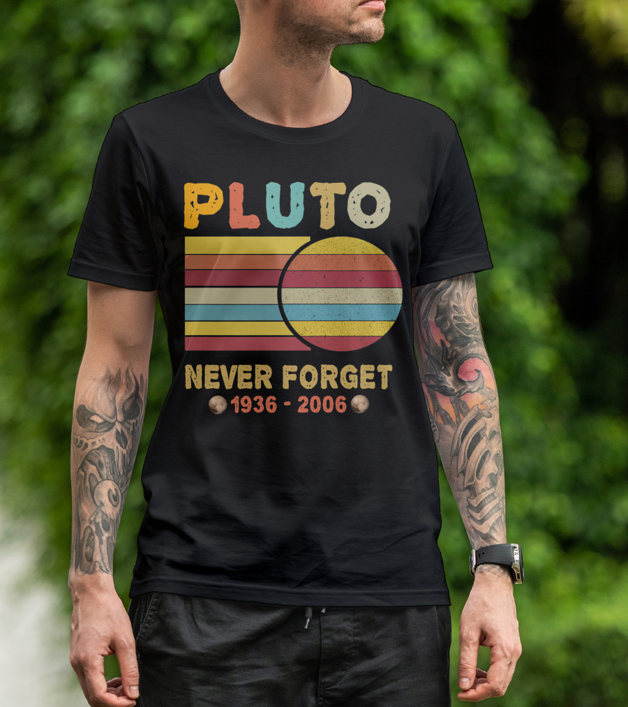 Pluto Never Forget 1930 2006 Vintage Retro Space Science Nostalgia T-Shirt