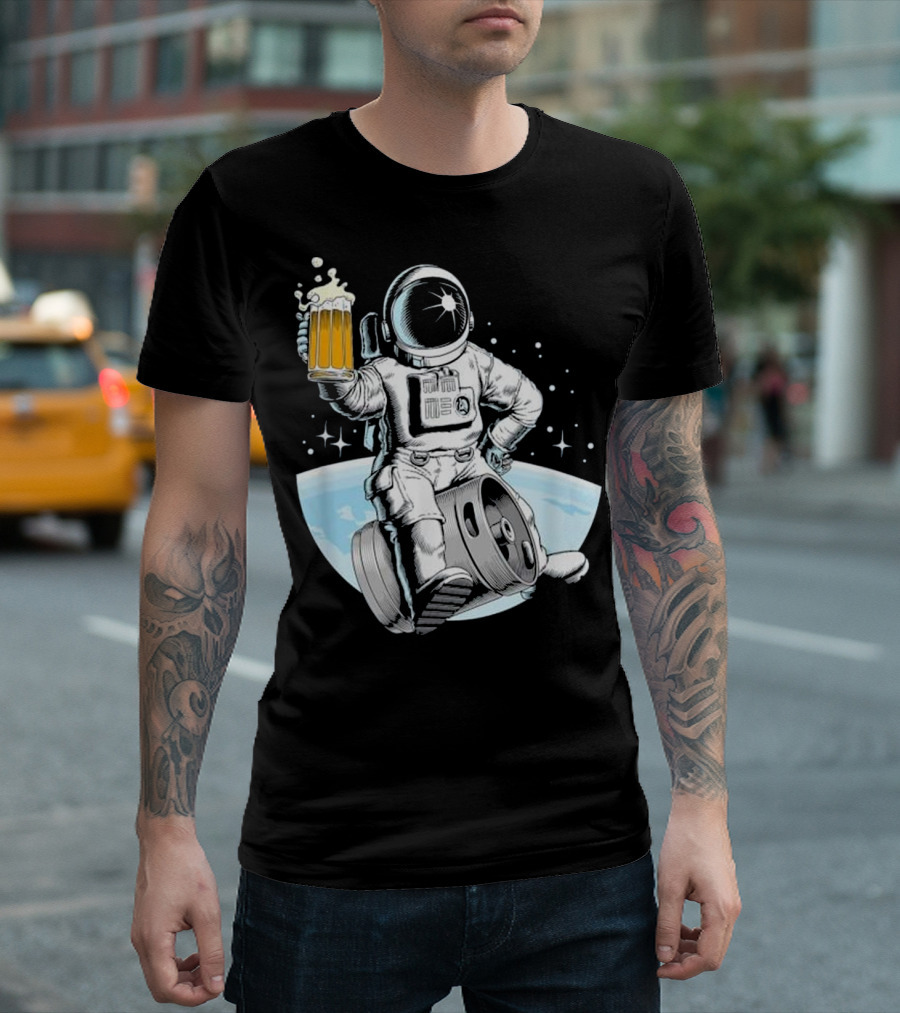 Beer Drinking Astronaut Holding a Mug of Beer in Space with Stars and Earth Background T-Shirt