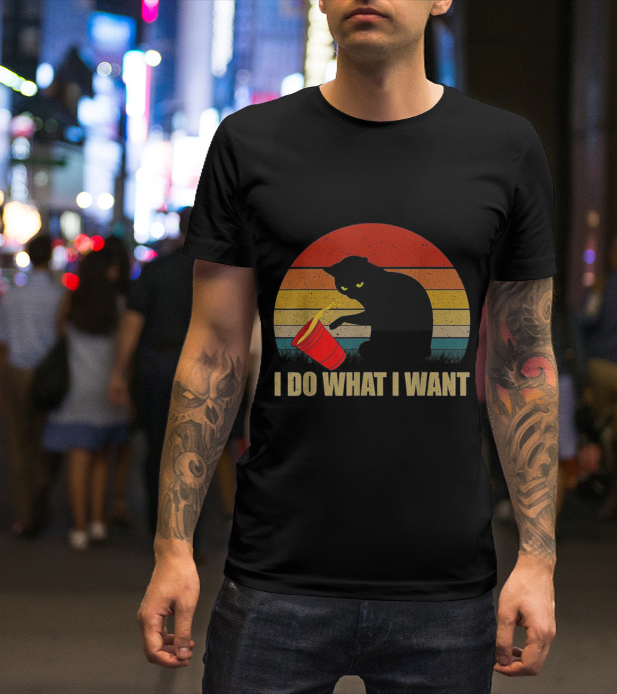 I Do What I Want Cat Spilling Red Cup Retro Sunset Stripes T-Shirt