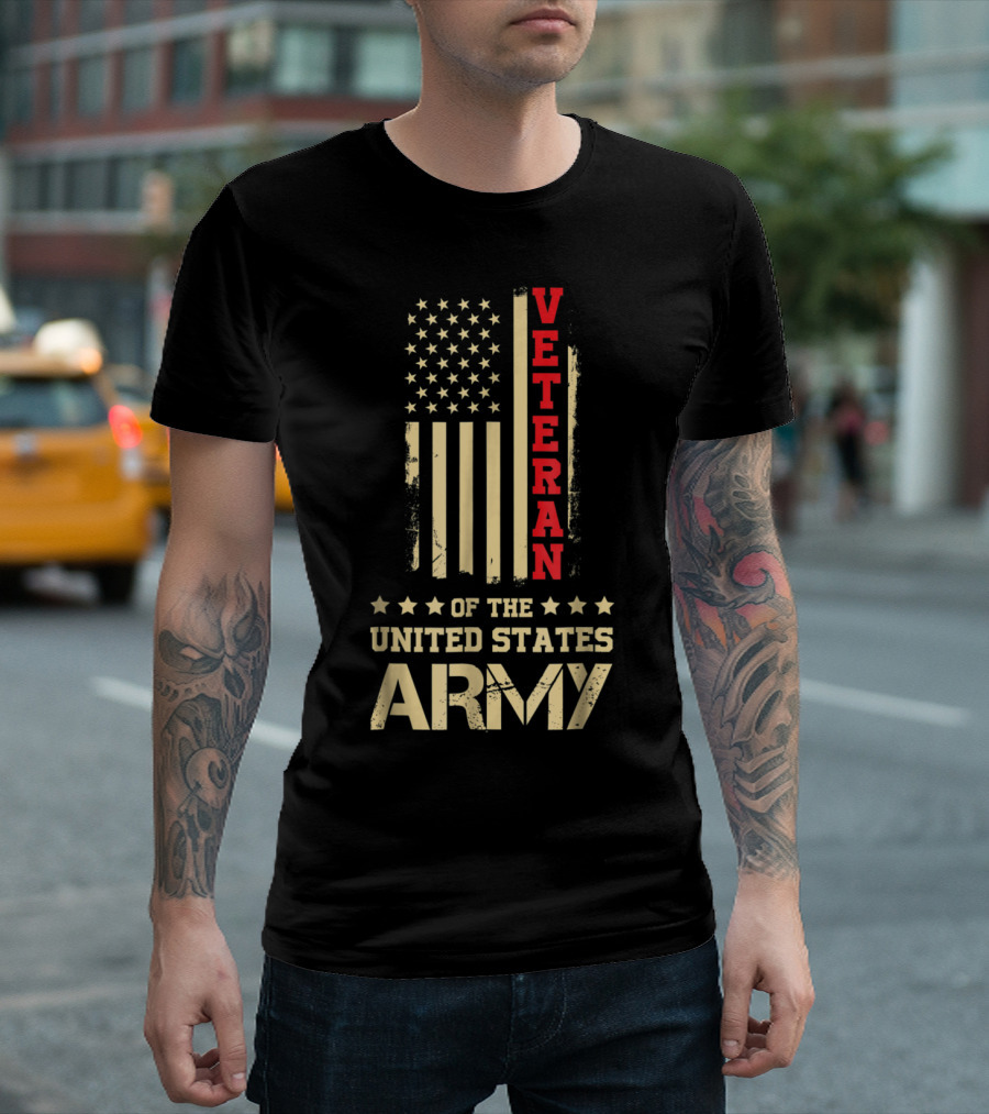 Veteran of the United States Army Vintage USA Flag Patriotic 4th July T-Shirt