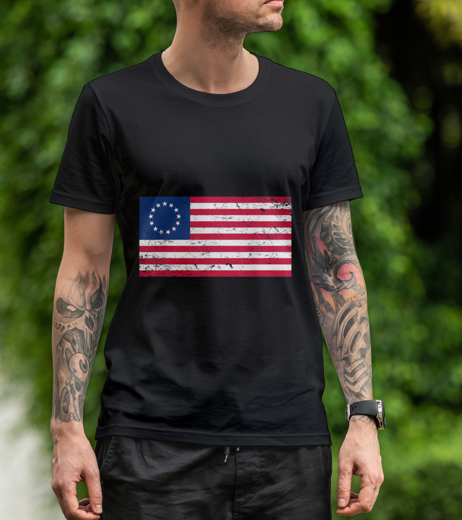 Distressed Betsy Ross American Flag Thirteen Stars T-Shirt