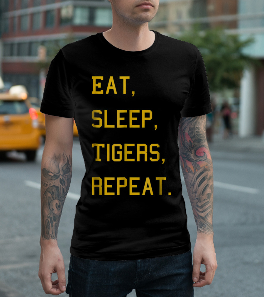 Castleford Tigers Eat Sleep Repeat Rugby League Fan T-Shirt