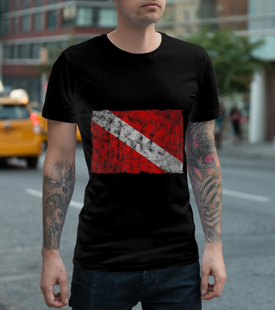 Diver Down Flag Distressed Scuba Diving T-Shirt