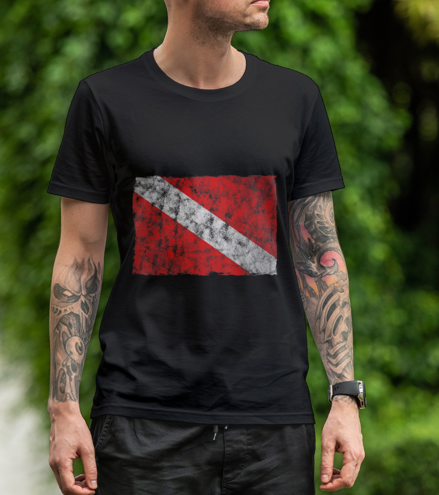 Diver Down Flag Distressed Scuba Diving T-Shirt