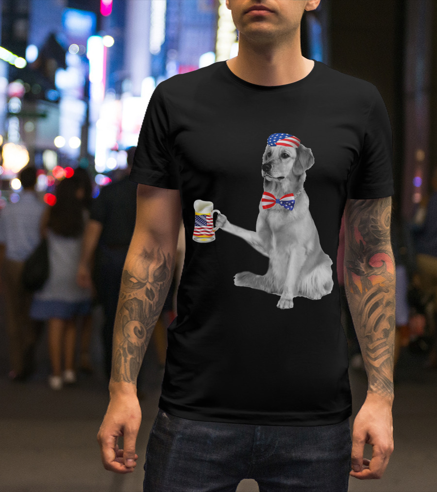 Golden Retriever With American Flag Accessories Holding Beer Mug T-Shirt