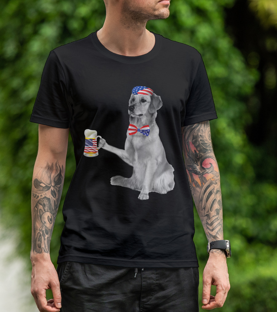 Golden Retriever With American Flag Accessories Holding Beer Mug T-Shirt