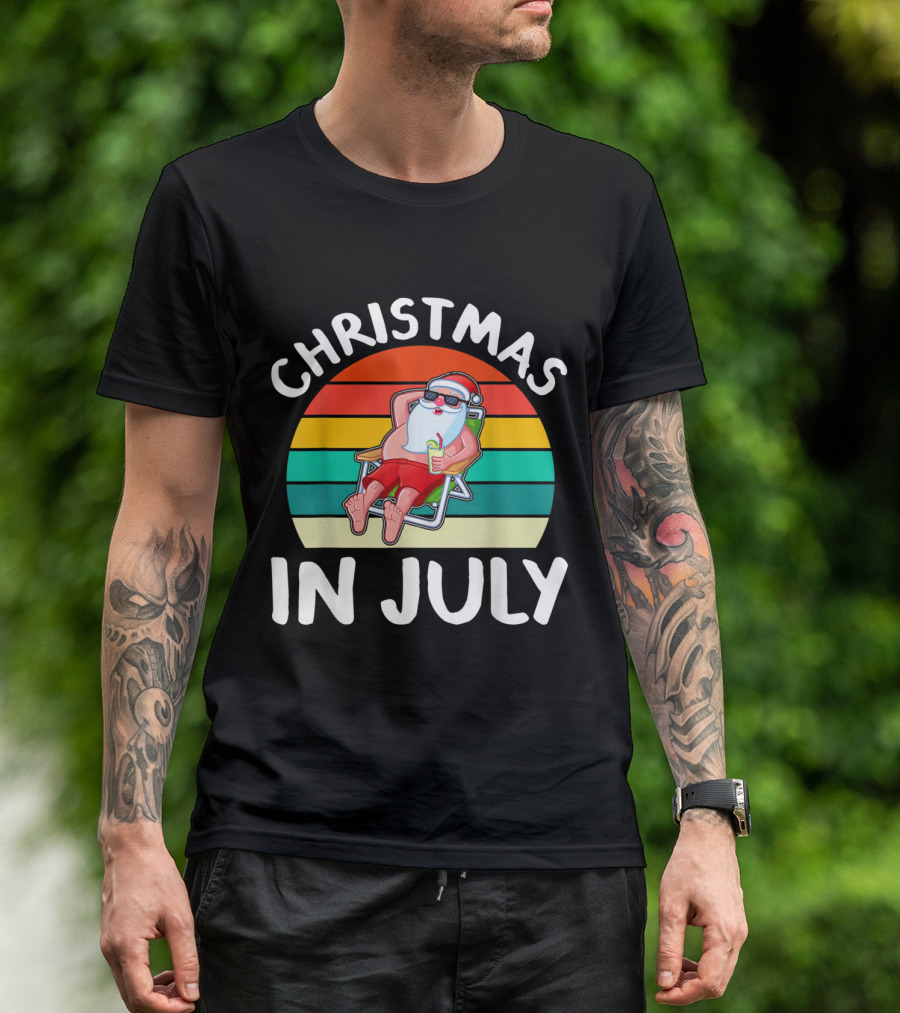 Christmas In July Relaxed Vintage Santa Hawaii Retro Sunset T-Shirt