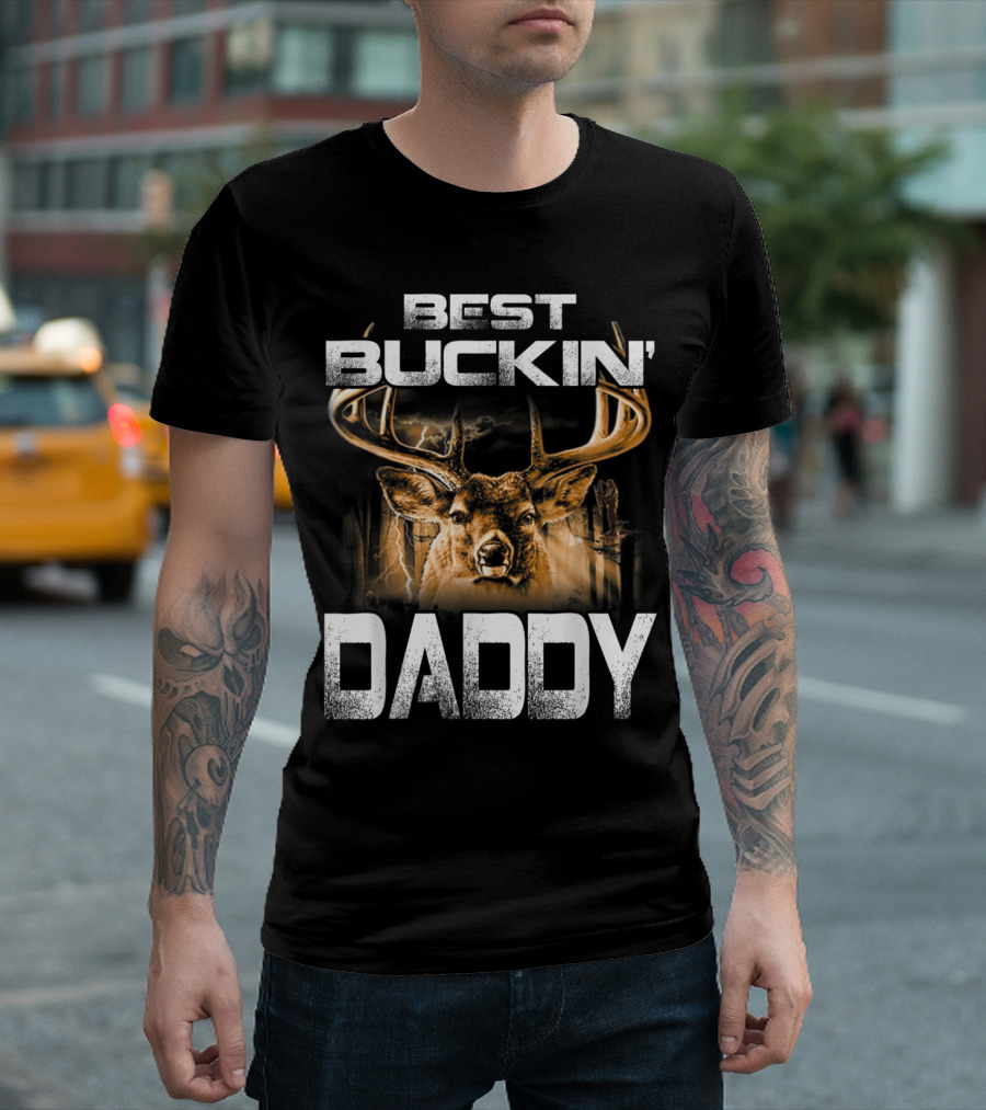 Best Buckin' Daddy Deer Hunting Buck Antlers Lightning T-Shirt