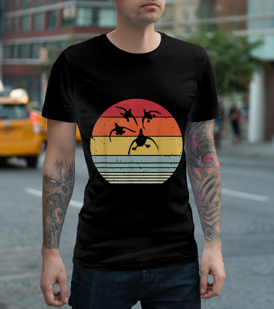 Duck Hunting Vintage Sunset Flying Silhouette Retro Stripes T-Shirt