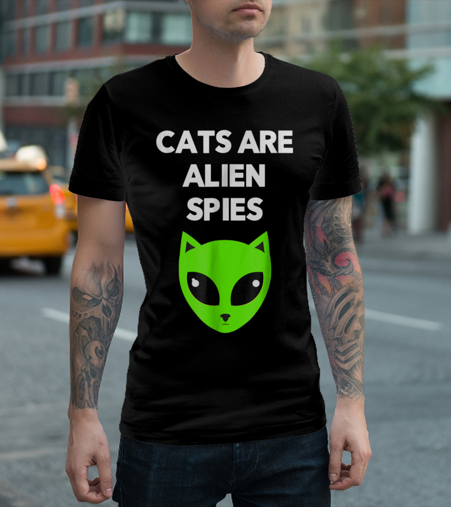 Cats Are Alien Spies Funny Green Alien Cat Face T-Shirt