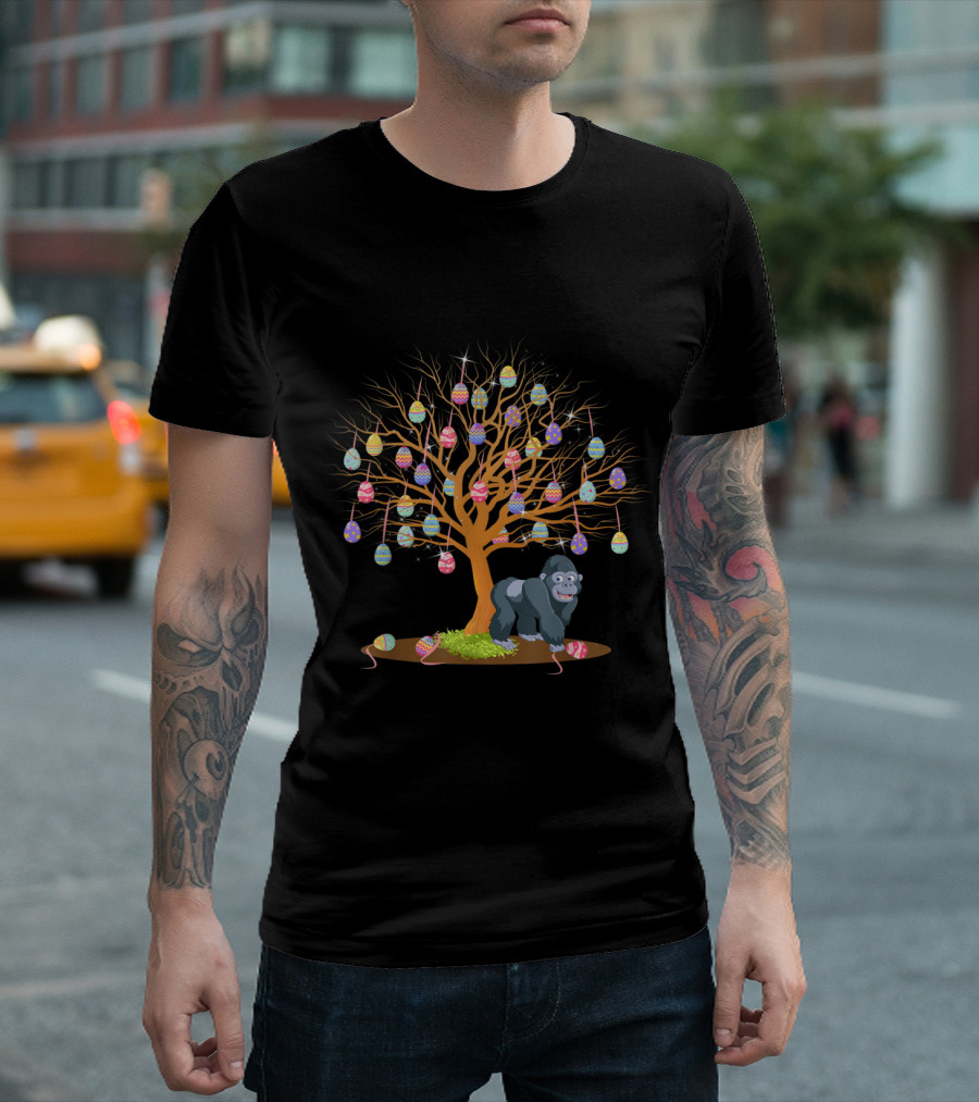 Gorilla With Easter Egg Tree And Bunny Rabbits For Funny Holiday Humor T-Shirt