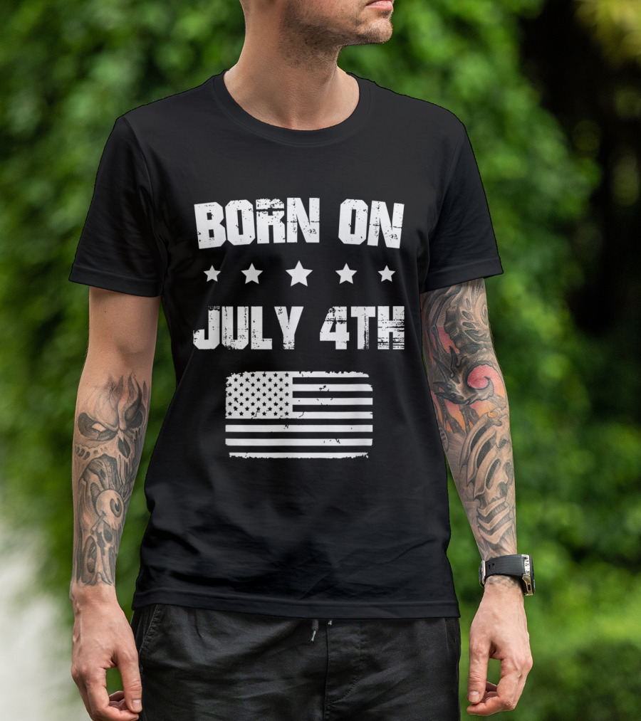 Born On July 4th Grunge Style USA Flag Stars T-Shirt