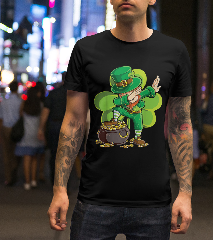 Boys St Patricks Day Kids Dabbing Leprechaun With Pot Of Gold And Shamrock T-Shirt