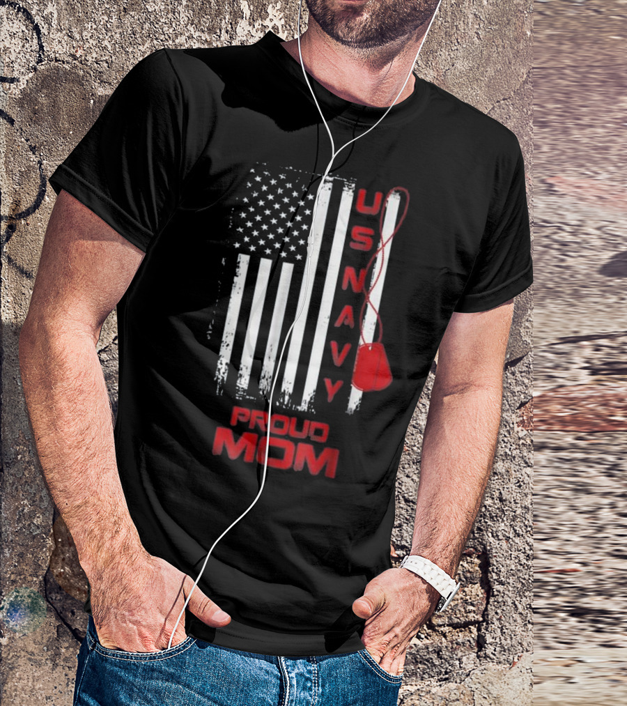 U.S. Navy Proud Mom Dog Tags Flag T-Shirt