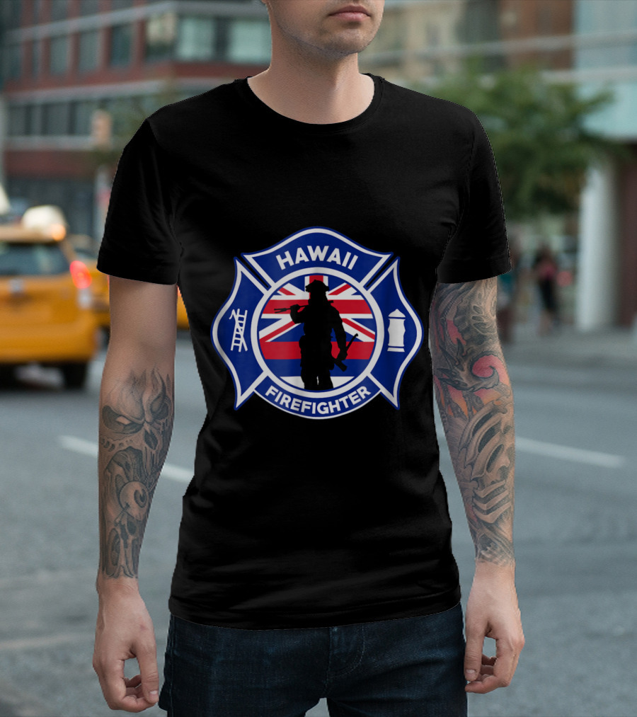 Hawaii Firefighter Badge with Hawaiian Flag Background T-Shirt