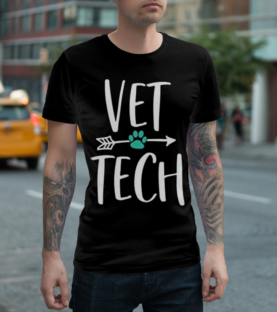 Vet Tech Paw Print Arrow Veterinarian G T-Shirt