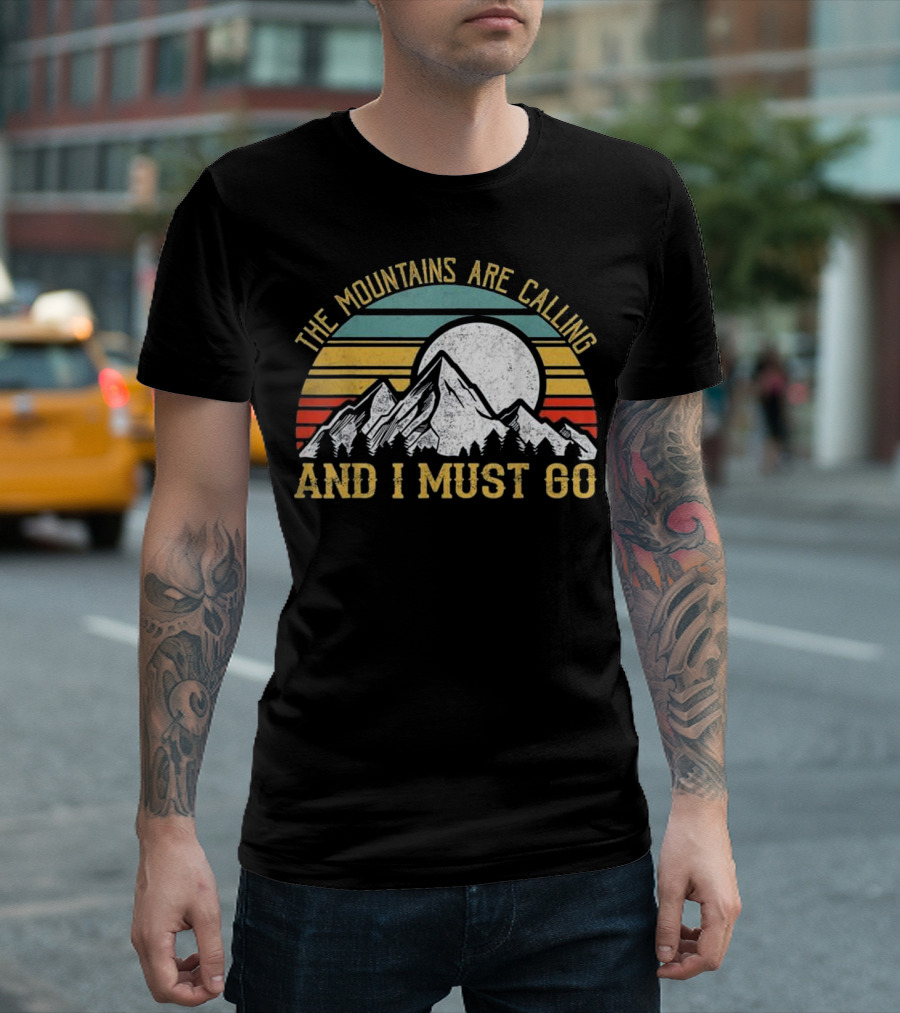 Vintage The Mountains Are Calling And I Must Go Retro Sunset Mountain Scene T-Shirt