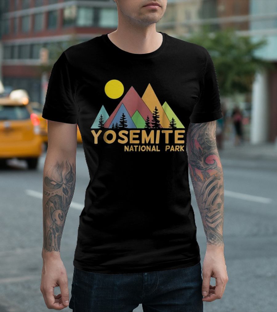 Yosemite National Park Retro Colorful Mountain Sunset T-Shirt