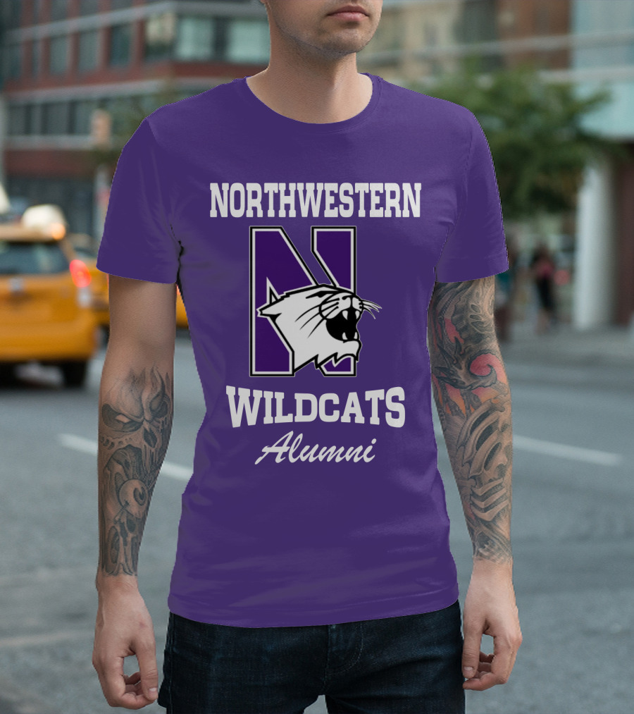 NORTHWESTERN WILDCATS ALUMNI T-Shirt