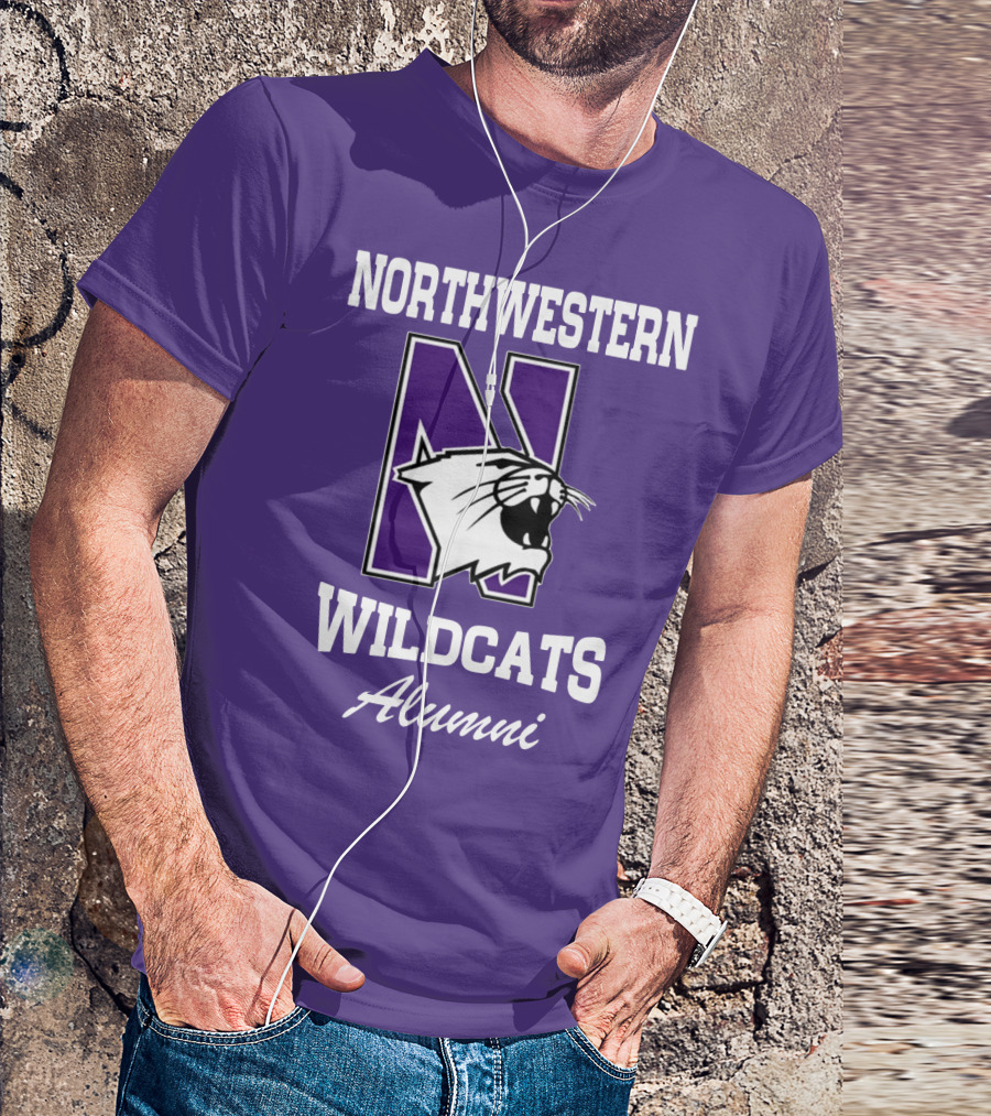 NORTHWESTERN WILDCATS ALUMNI T-Shirt
