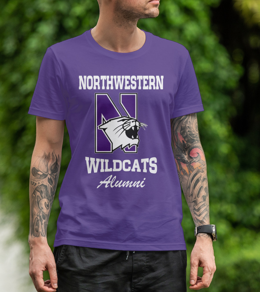 NORTHWESTERN WILDCATS ALUMNI T-Shirt