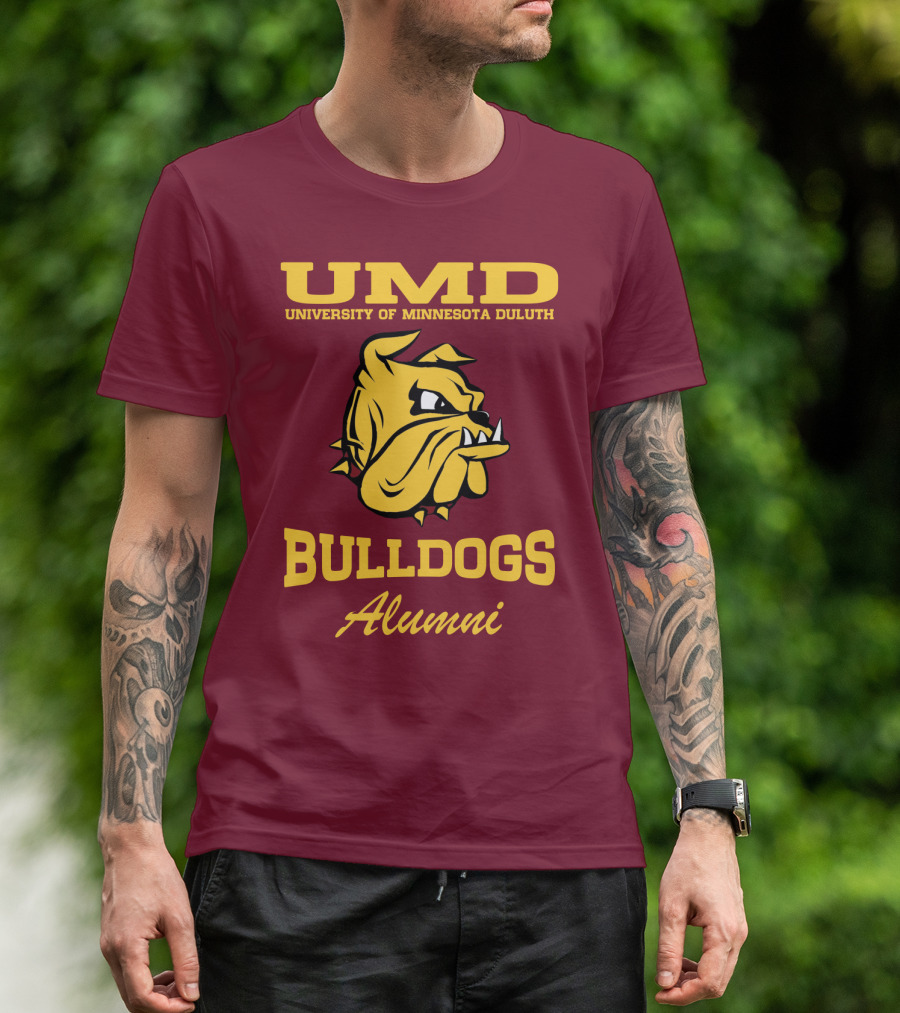 UMD University Of Minnesota Duluth Bulldogs Alumni T-Shirt