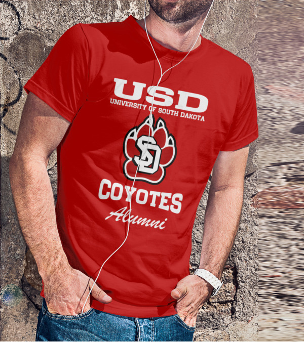 USD University Of South Dakota Coyotes Alumni T-Shirt