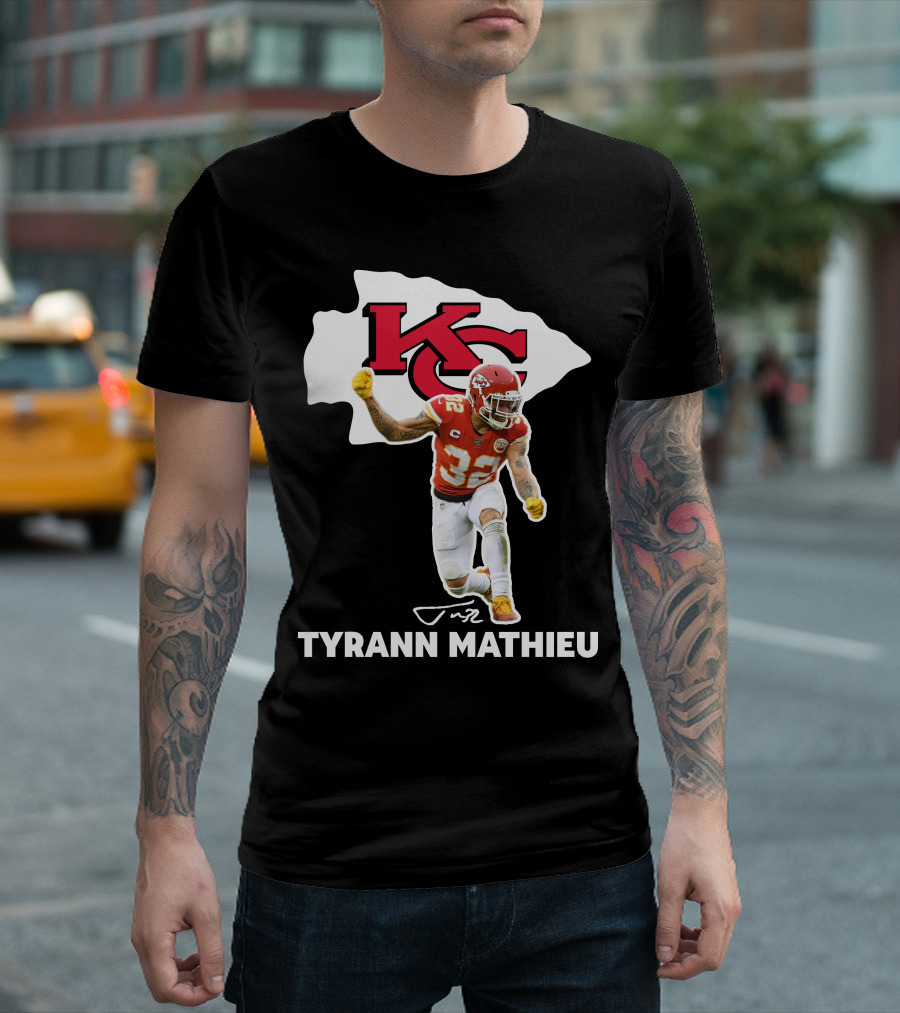 Tyrann Mathieu Kansas City Chiefs KC Football 32 Signature T-Shirt