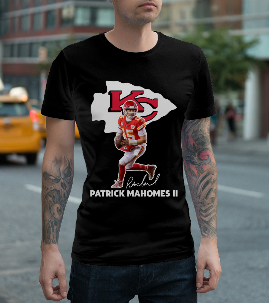 Kansas City Chiefs Patrick Mahomes II Football Signature T-Shirt