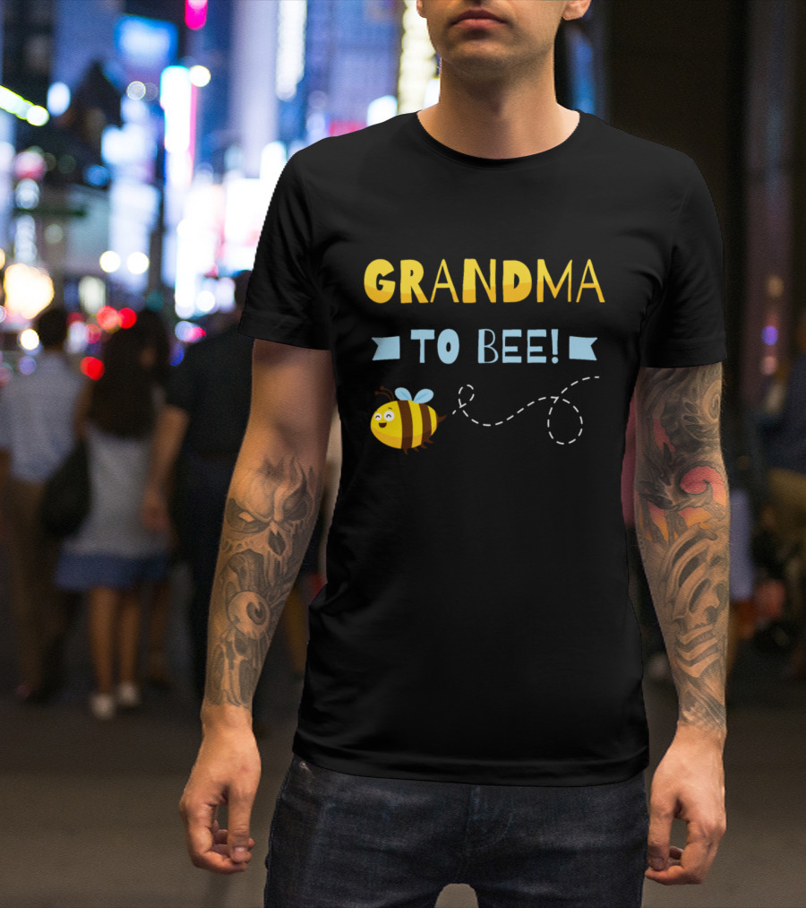 GRANDMA TO BEE Fun Pregnancy Announcement T-Shirt