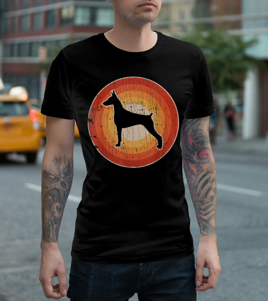 Doberman Vintage Style Retro 60s 70s Circle T-Shirt