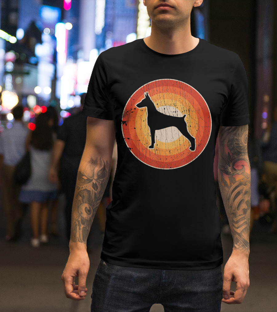 Doberman Vintage Style Retro 60s 70s Circle T-Shirt