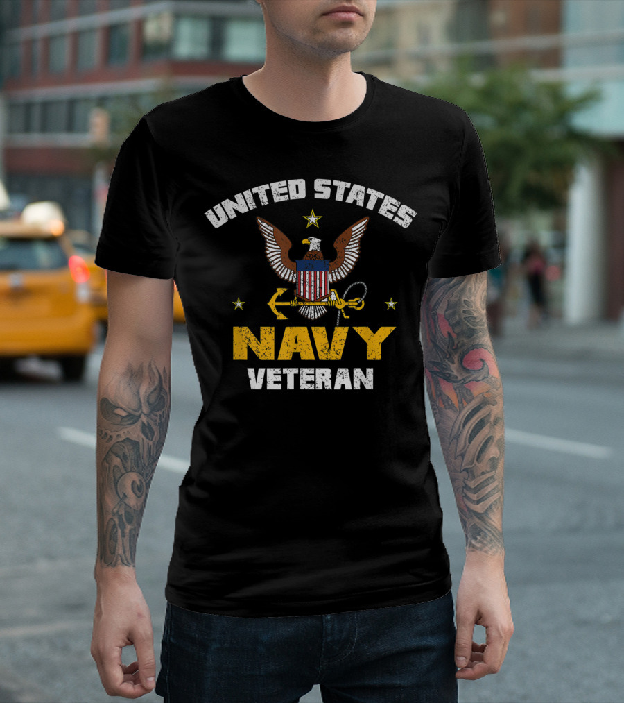 United States Navy Veteran Anchor Eagle Emblem T-Shirt