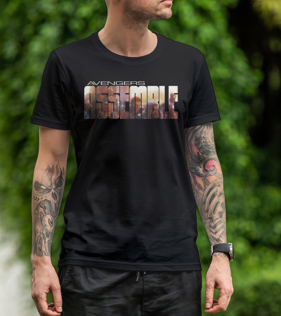 Marvel Avengers Endgame Assemble Heroic Team Image T-Shirt