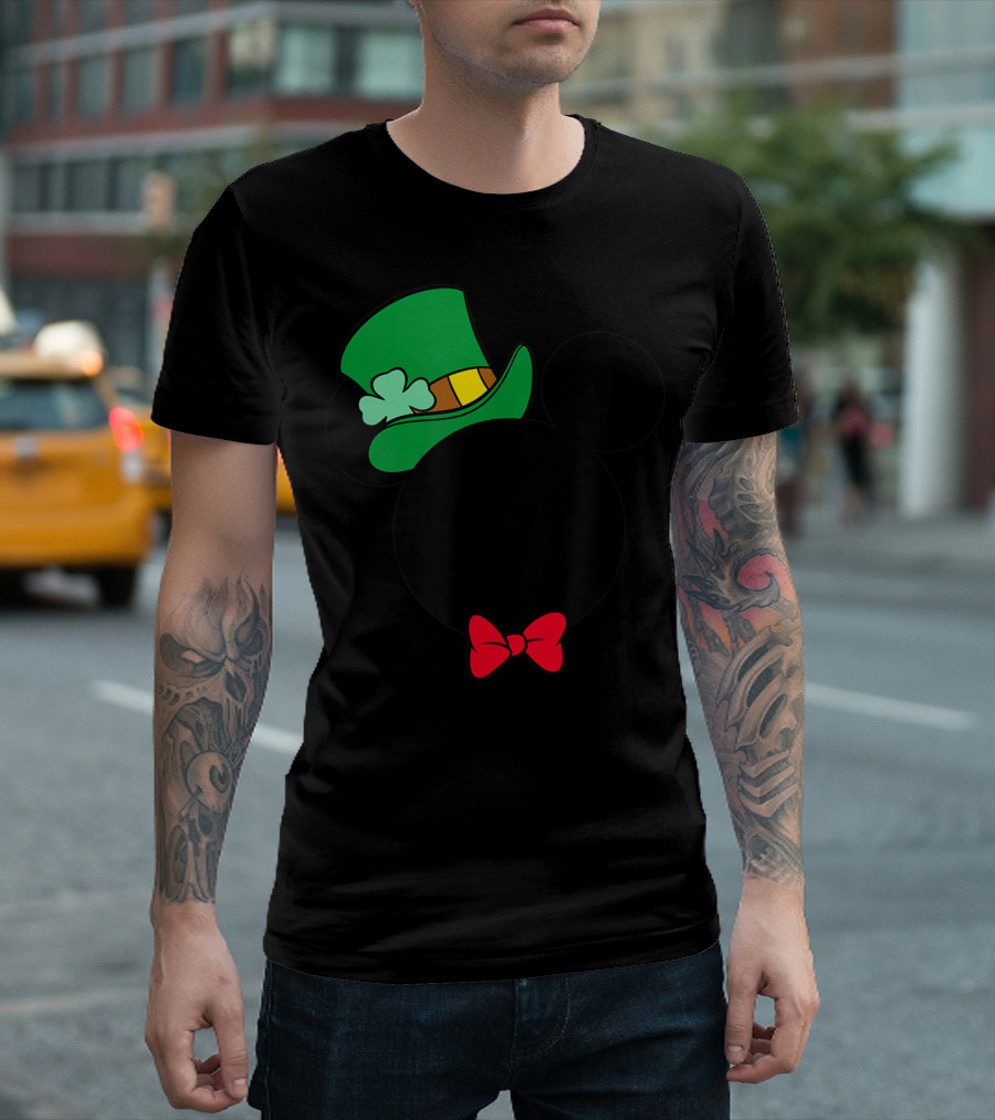 Mickey Mouse St Patrick's Day Leprechaun Hat Clover Disney T-Shirt