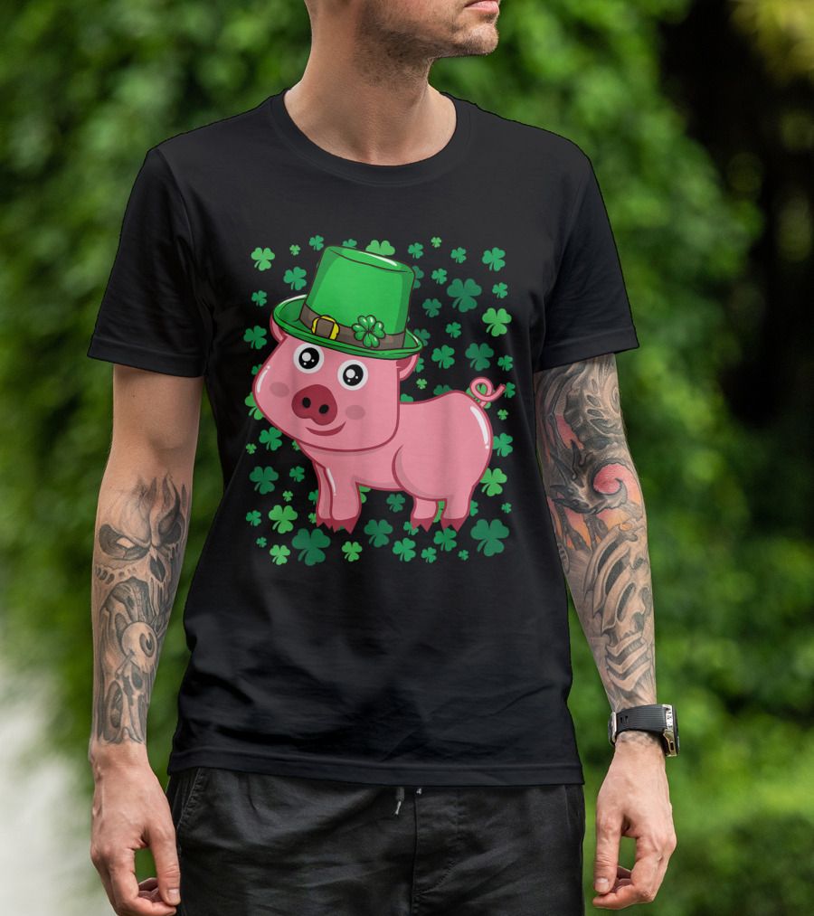 Irish Pig With Leprechaun Hat And Shamrocks Funny St Patrick's Day T-Shirt