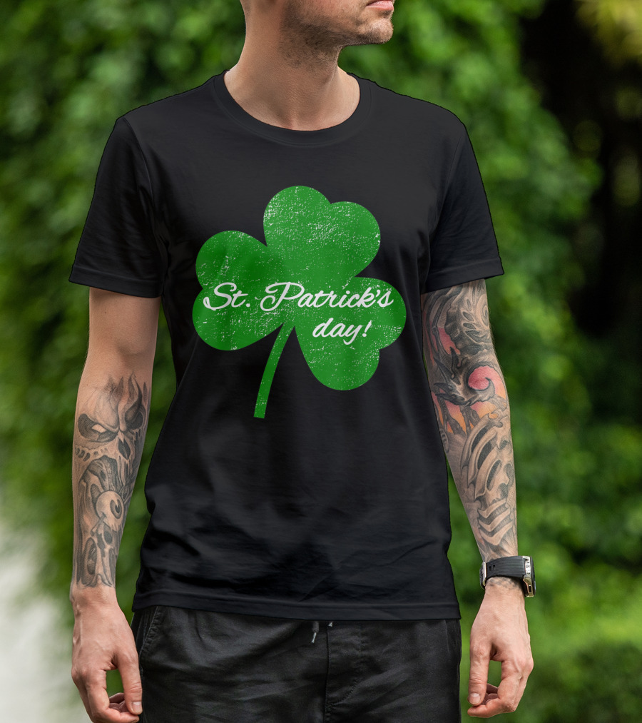 St Patrick's Day Distressed Green Shamrock T-Shirt