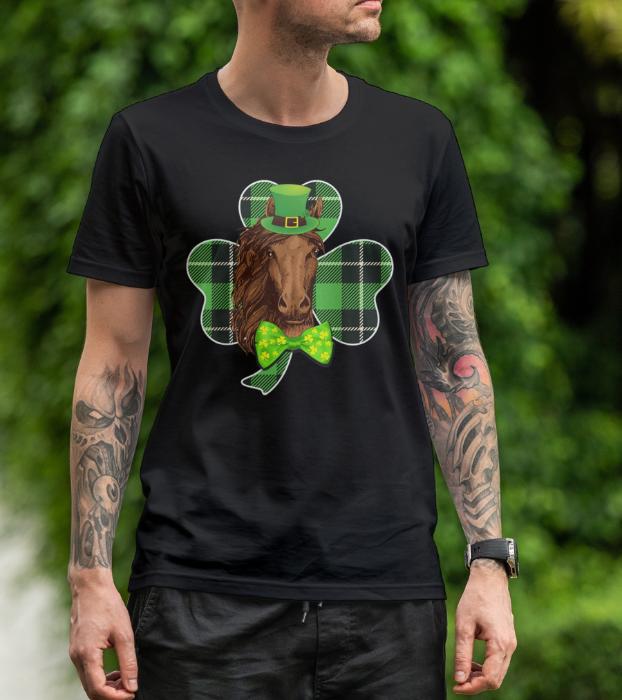 Shamrock Horse With Leprechaun Hat And Bow Tie St Patrick's Day T-Shirt