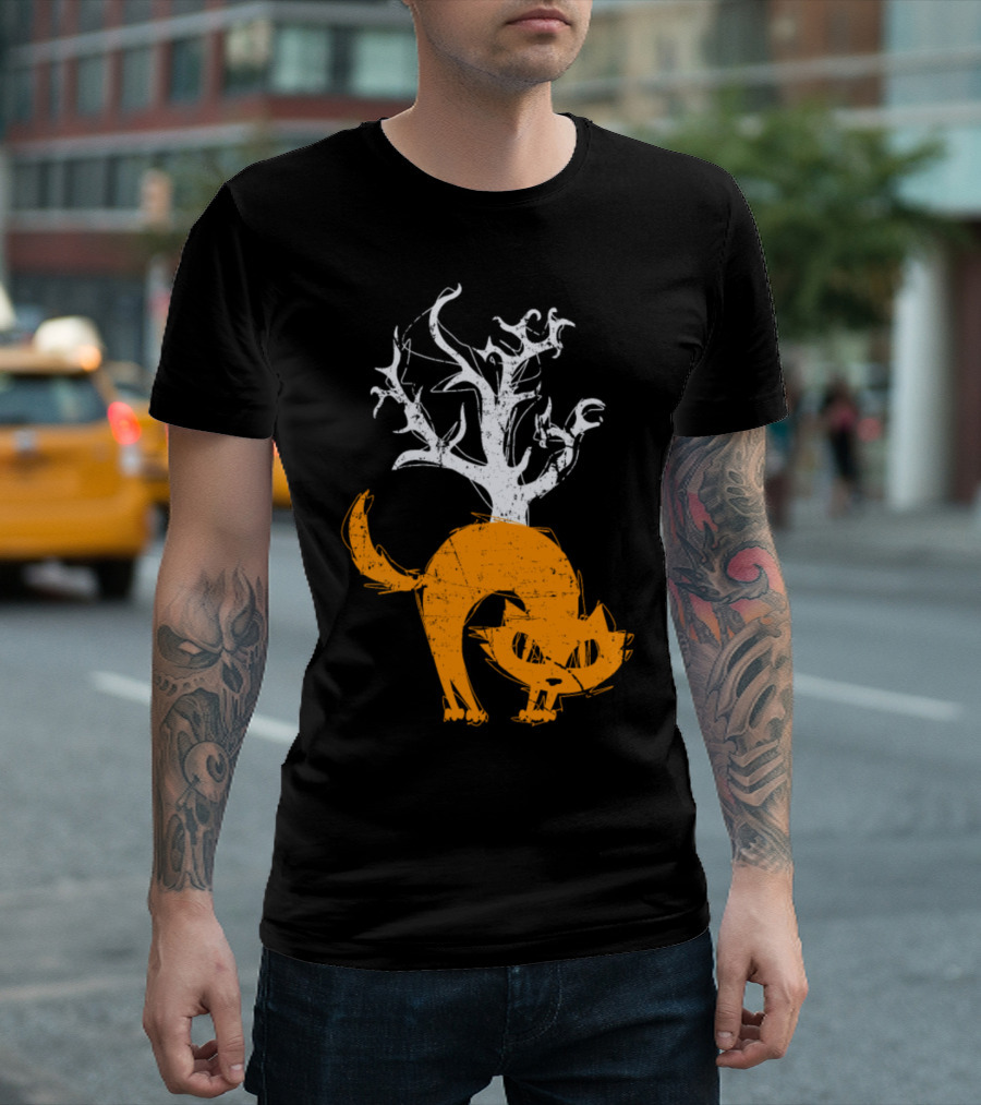 Scary Halloween Cat and Tree Cute Present T-Shirt