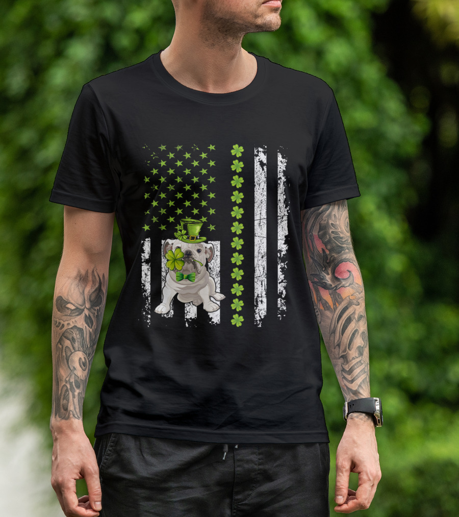 Vintage St. Patrick's Day English Bulldog With Shamrock And Hat T-Shirt