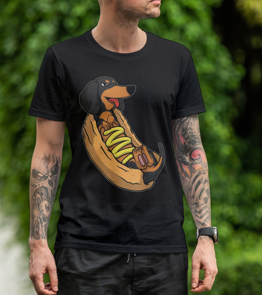 Weiner Dog Sausage Relaxed In Hot Dog Bun With Mustard T-Shirt