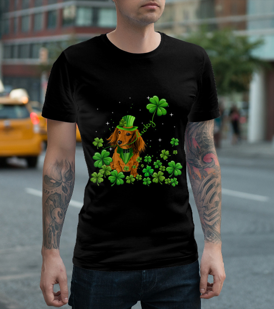 Lucky Dachshund With Shamrocks St Patrick's Day T-Shirt