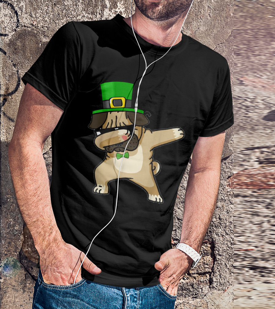 St Patricks Day Dabbing Pug In Green Leprechaun Hat With Bowtie T-Shirt